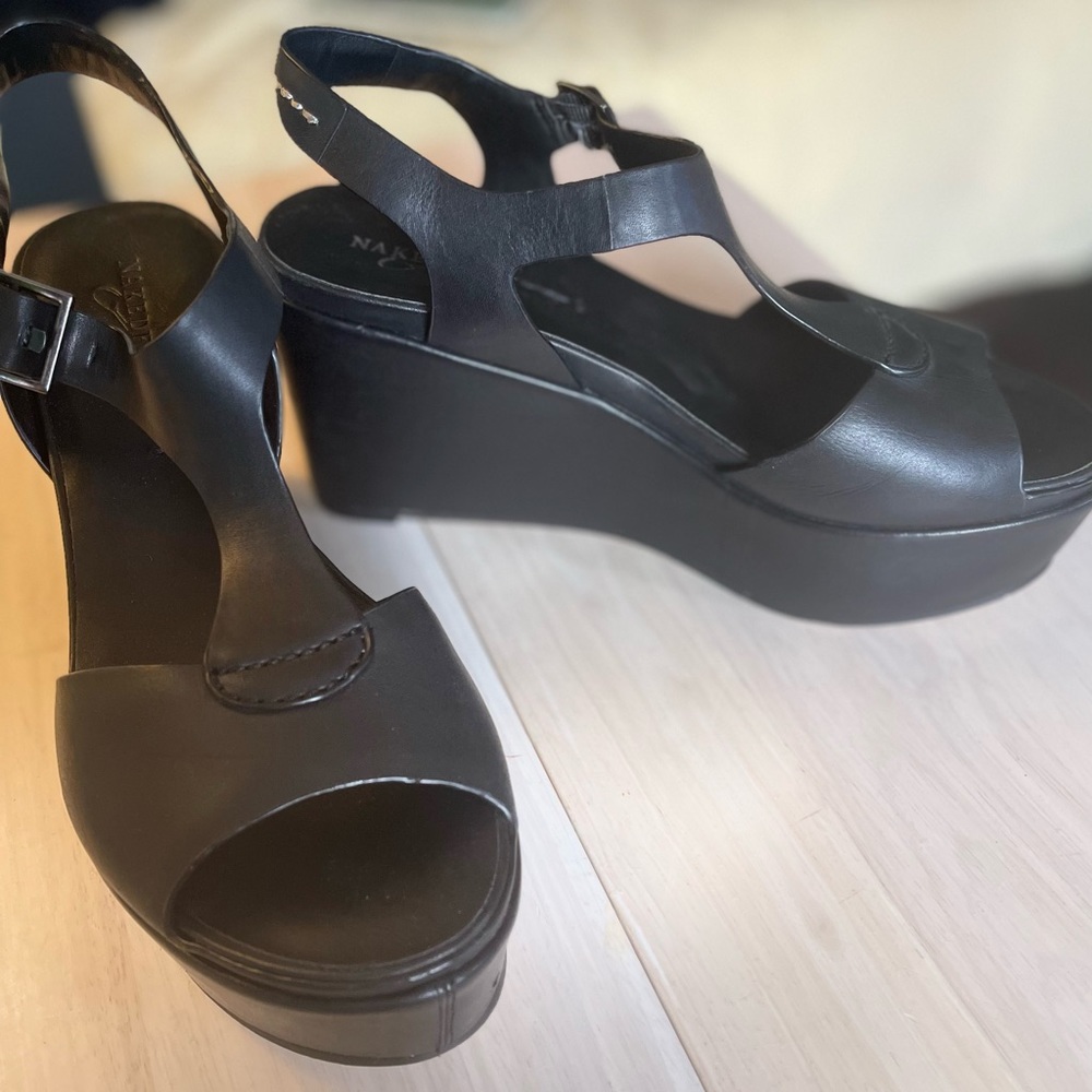 Wedge, platform shoes. Black, size 9. Like NEW